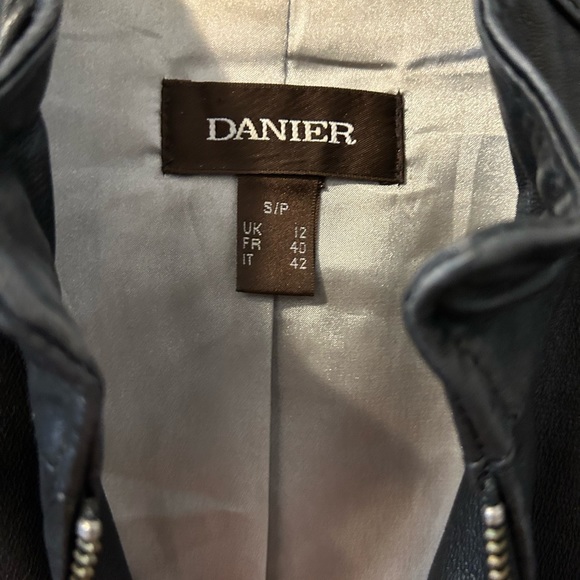 Danier Leather Jacket - Picture 4 of 4